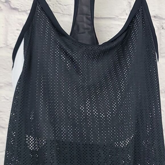 Fabletics Norwalk Tank Top Built in Shelf Bra Workout Gym Mesh Racerback Tee - Picture 8 of 10